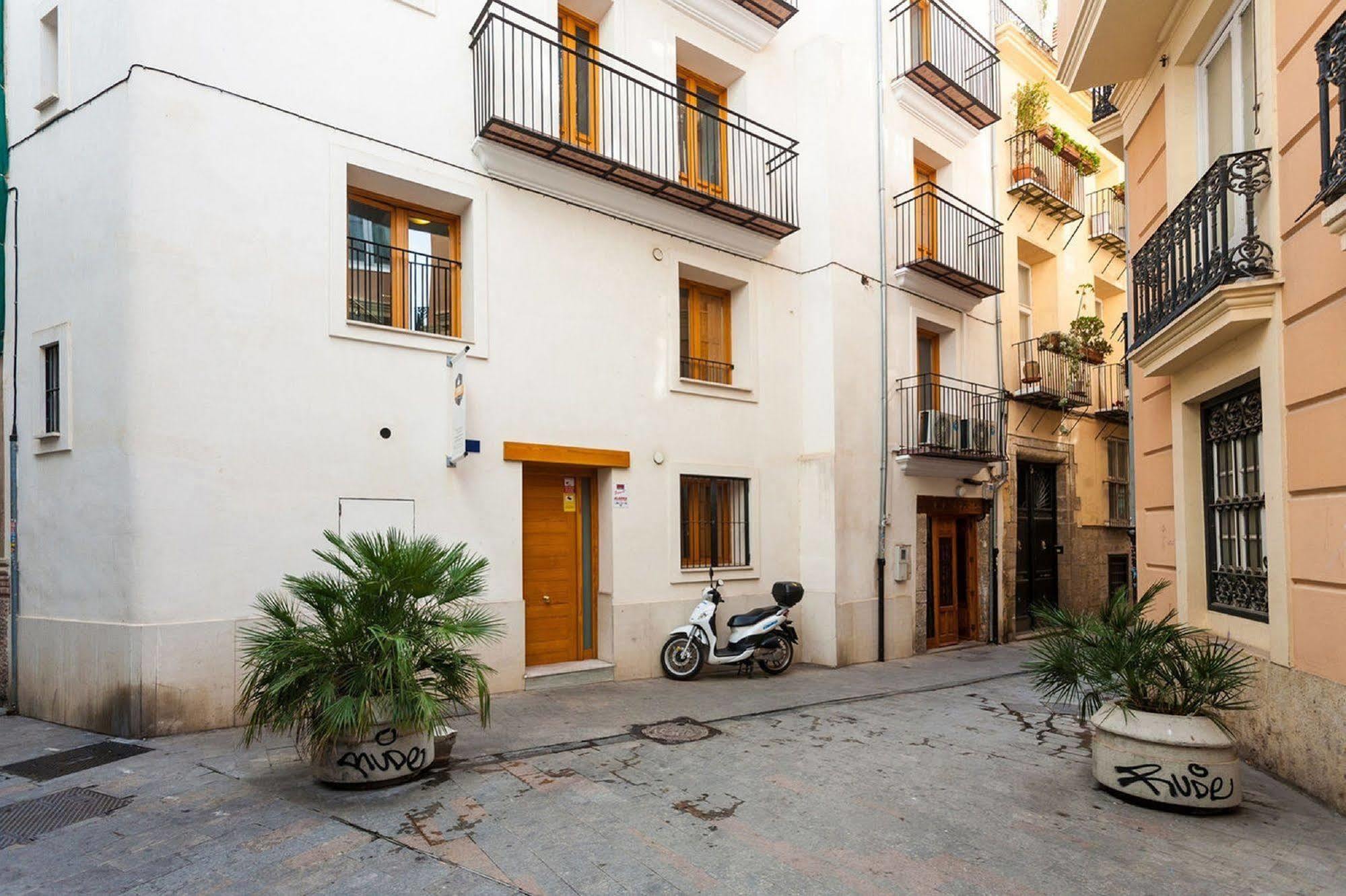 Like Apartments Lonja Valencia Exterior photo